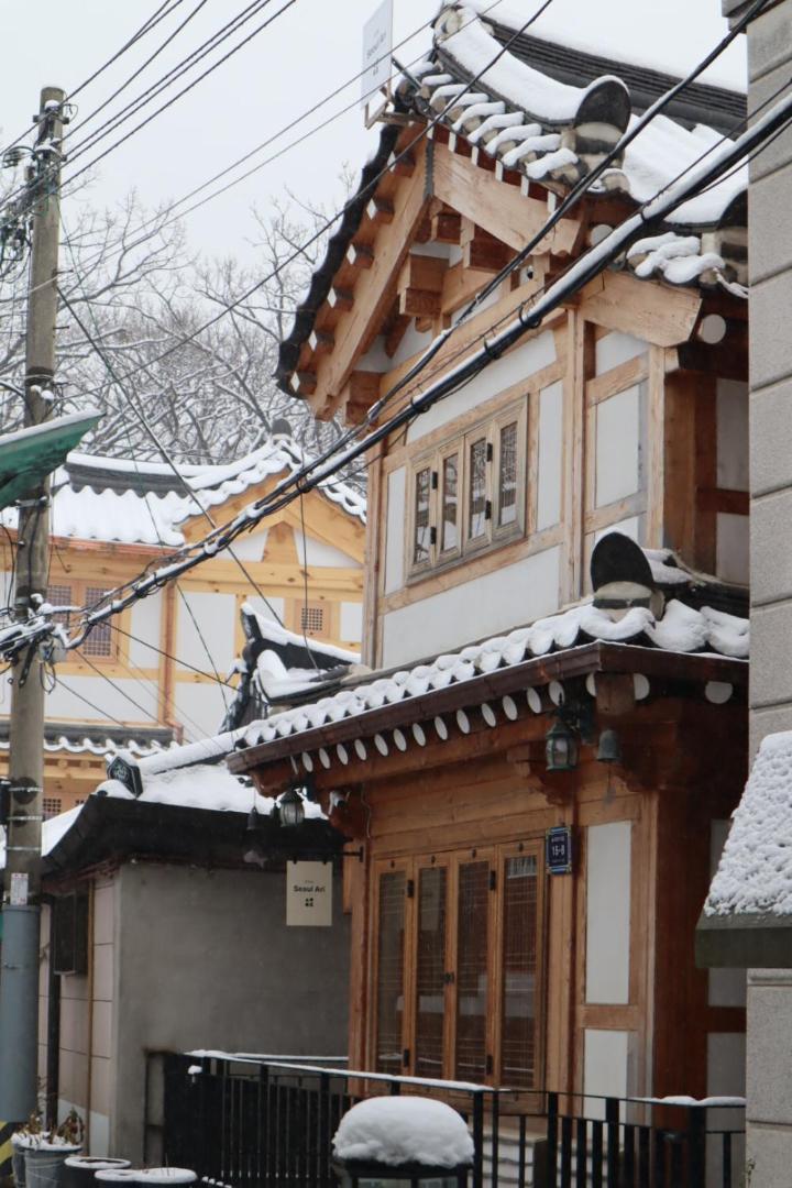 The Korean Traditional Hanok In Downtown Seoul For Convenient Public Transportation - Seoul Ari 외부 사진