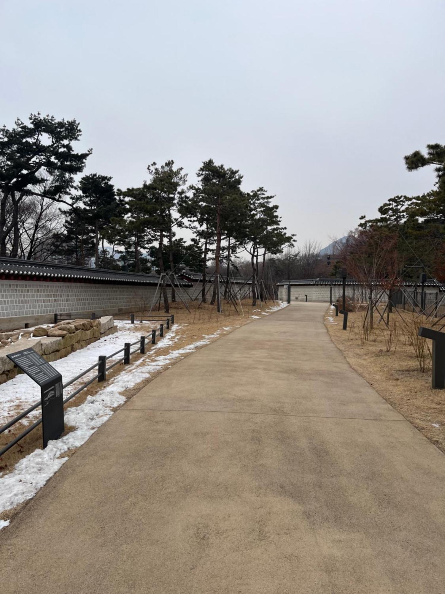 The Korean Traditional Hanok In Downtown Seoul For Convenient Public Transportation - Seoul Ari 외부 사진